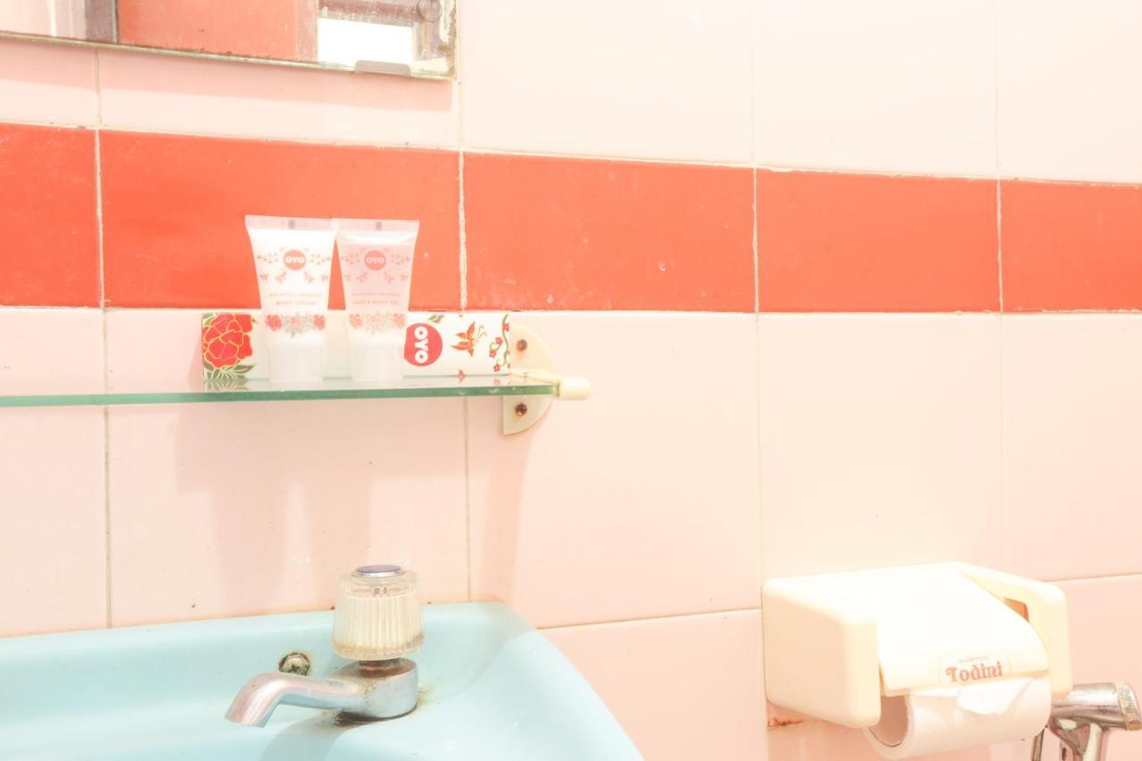 Oyo 108 Hotel Surya Jakarta Eksteriør bilde