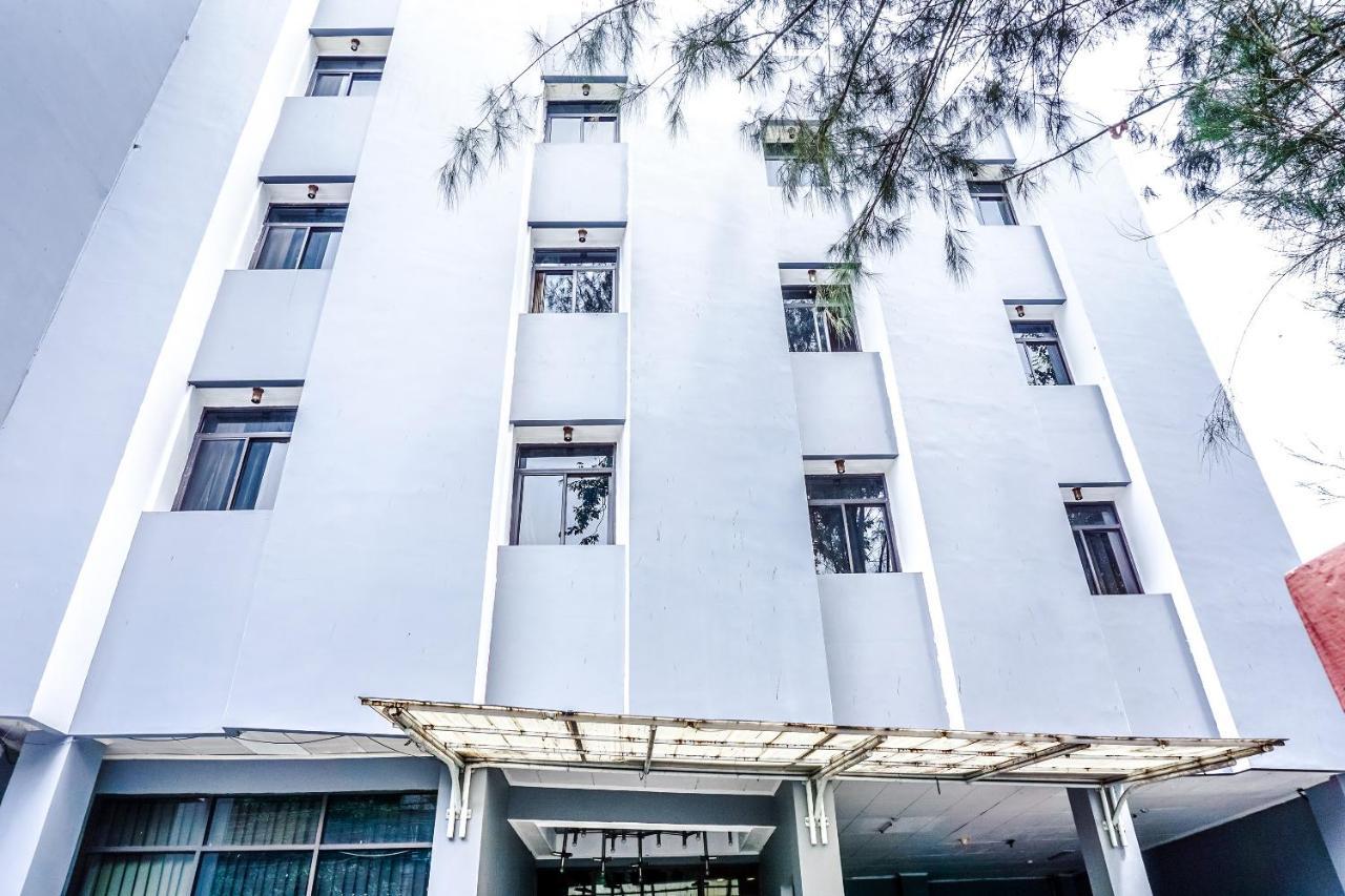 Oyo 108 Hotel Surya Jakarta Eksteriør bilde