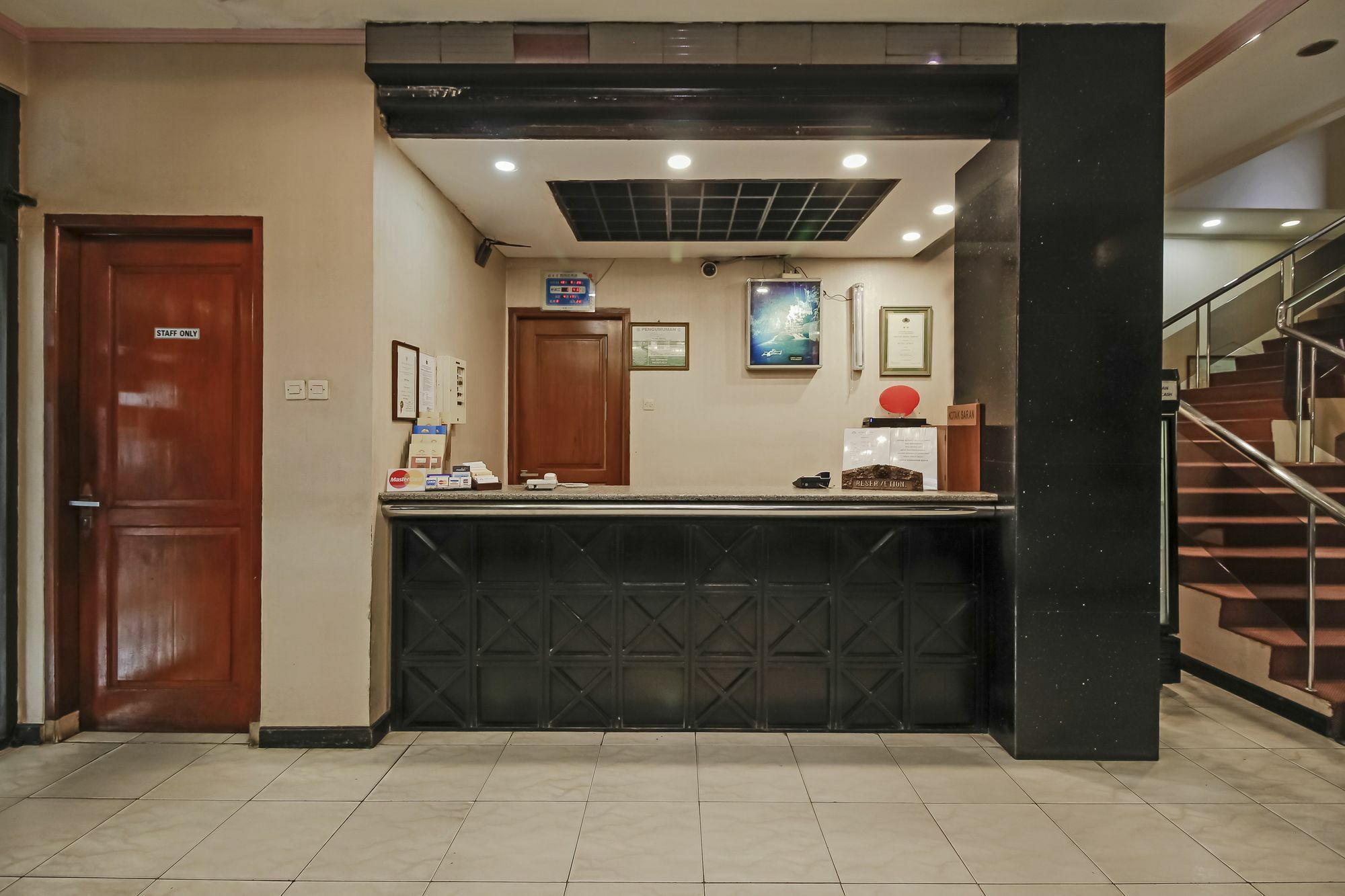 Oyo 108 Hotel Surya Jakarta Eksteriør bilde