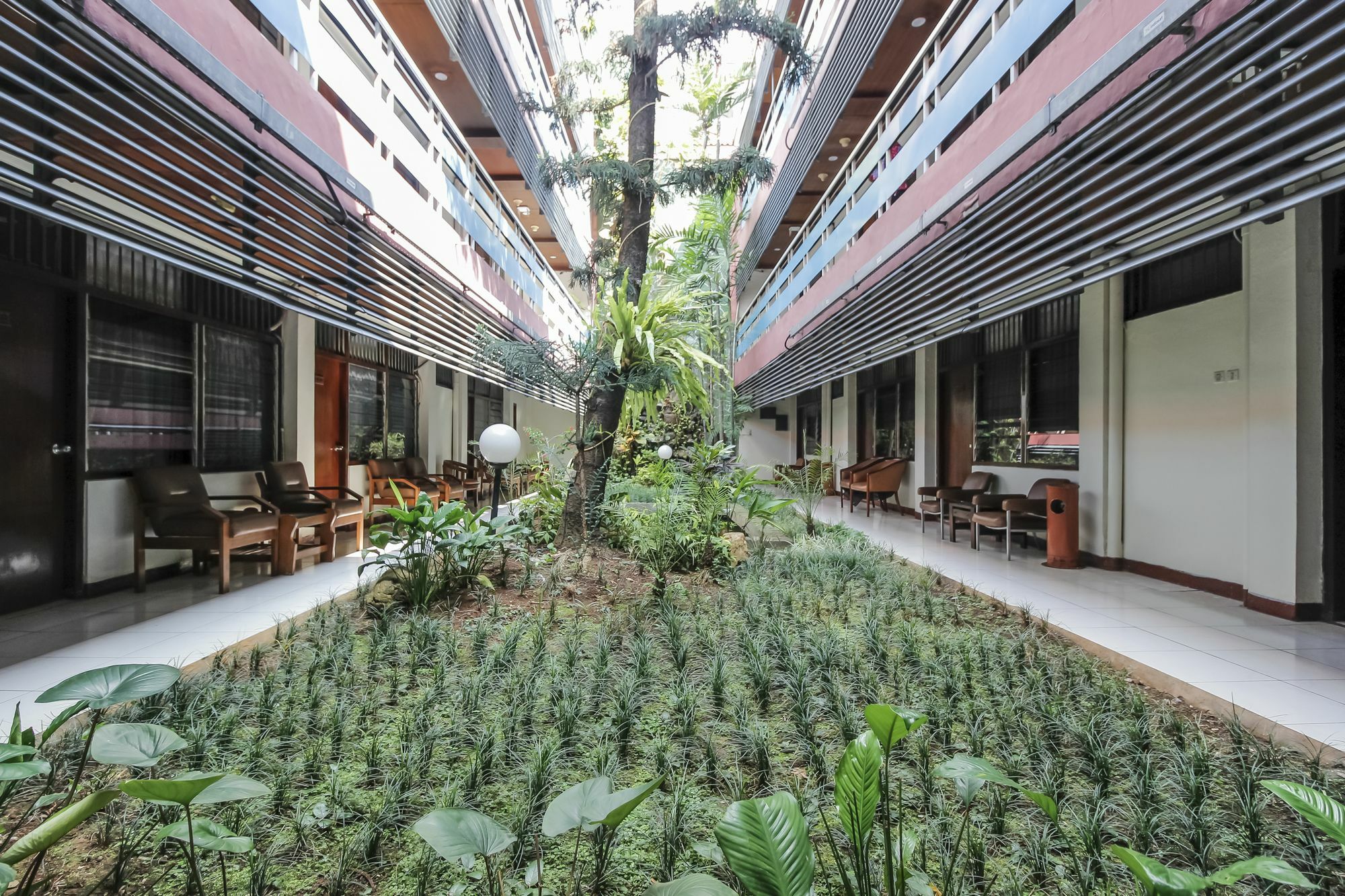 Oyo 108 Hotel Surya Jakarta Eksteriør bilde